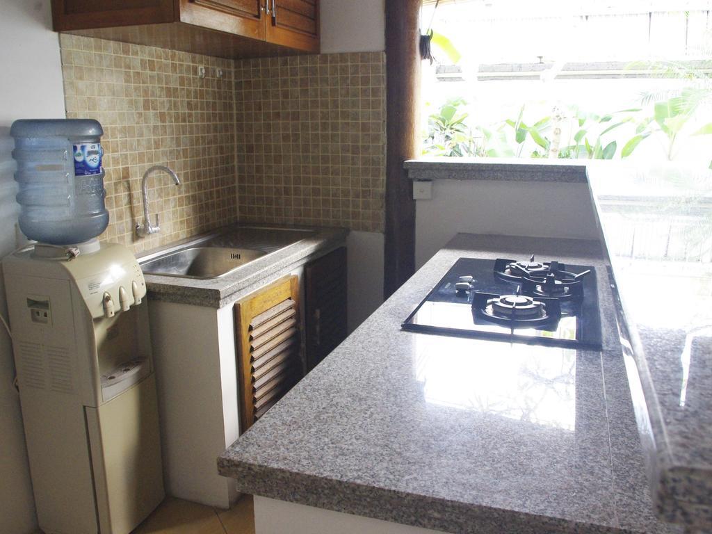 Starfish Bali Villa Seminyak Værelse billede