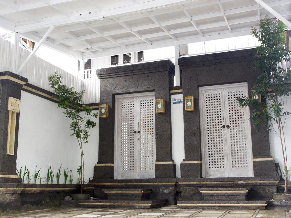 Starfish Bali Villa Seminyak Værelse billede